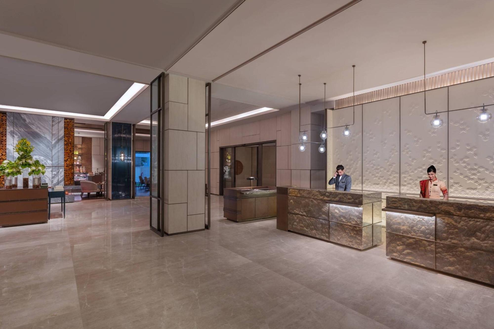 Surat Marriott Hotel Exterior foto